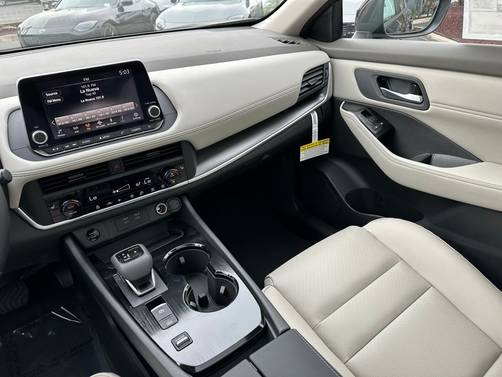 2026 Nissan Rogue SV