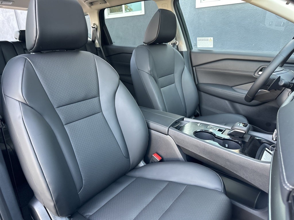 2026 Nissan Rogue Base