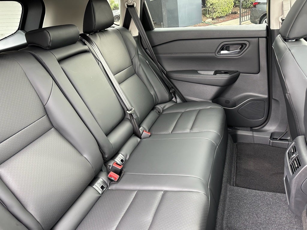 2026 Nissan Rogue Base