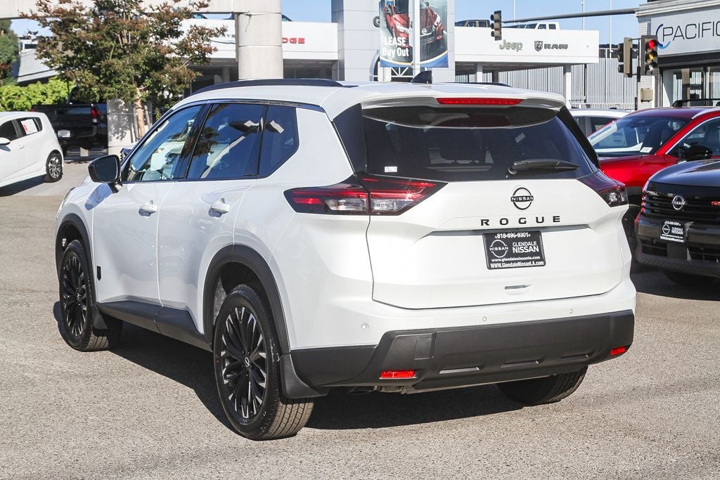 2026 Nissan Rogue Dark Armor