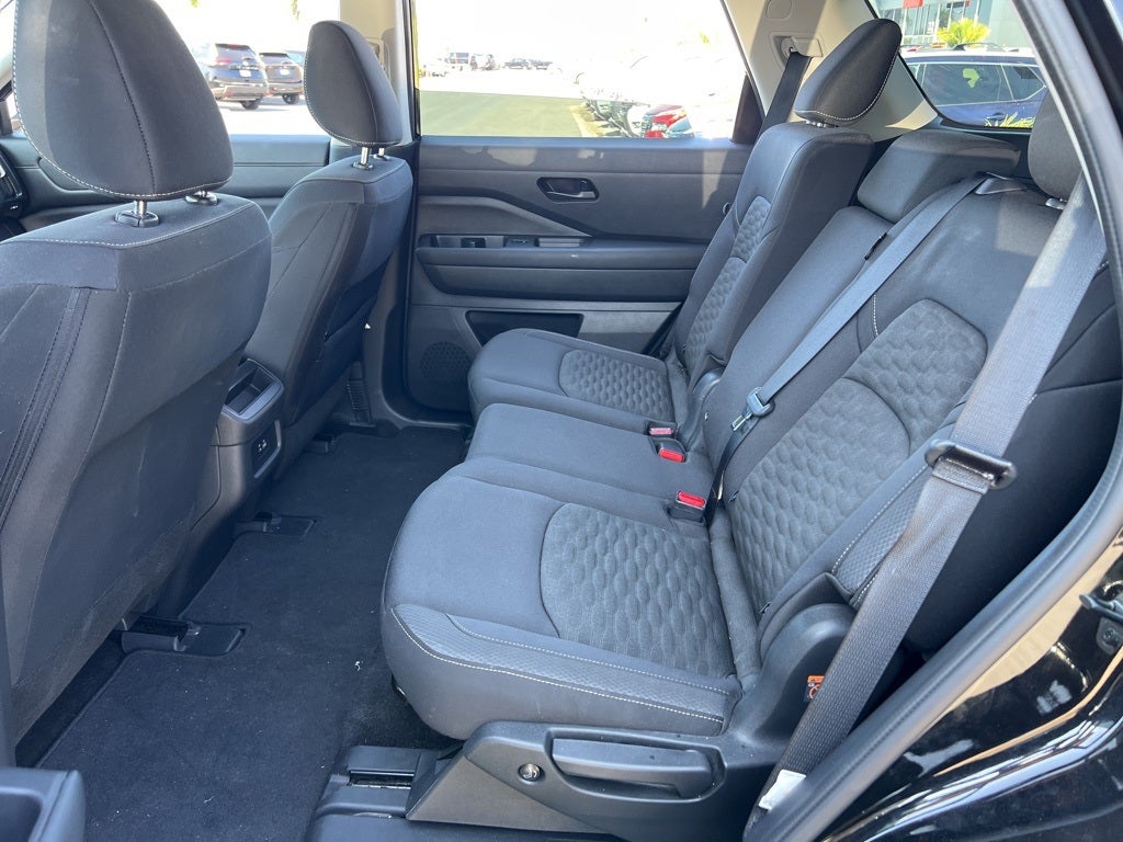 2024 Nissan Pathfinder S