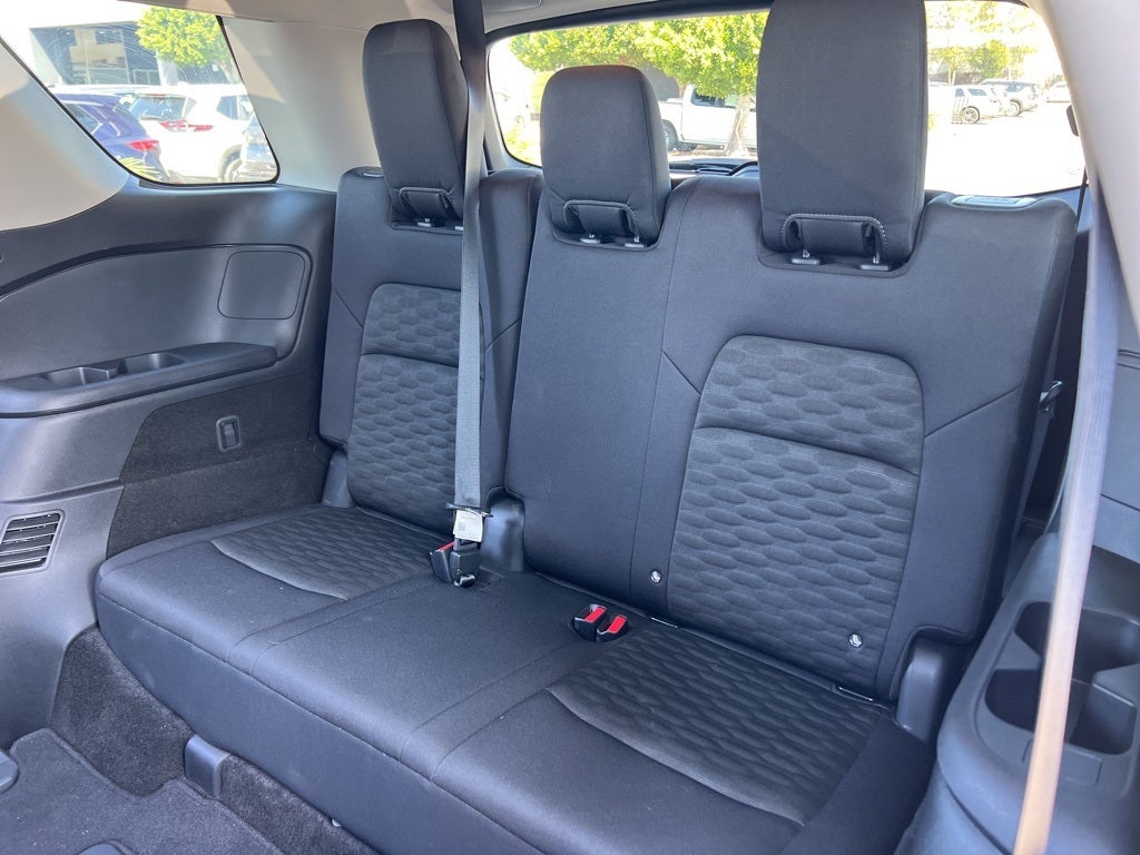 2024 Nissan Pathfinder S