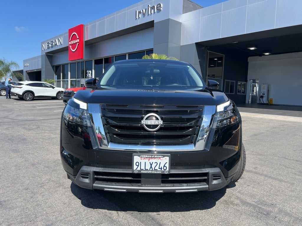 2024 Nissan Pathfinder S