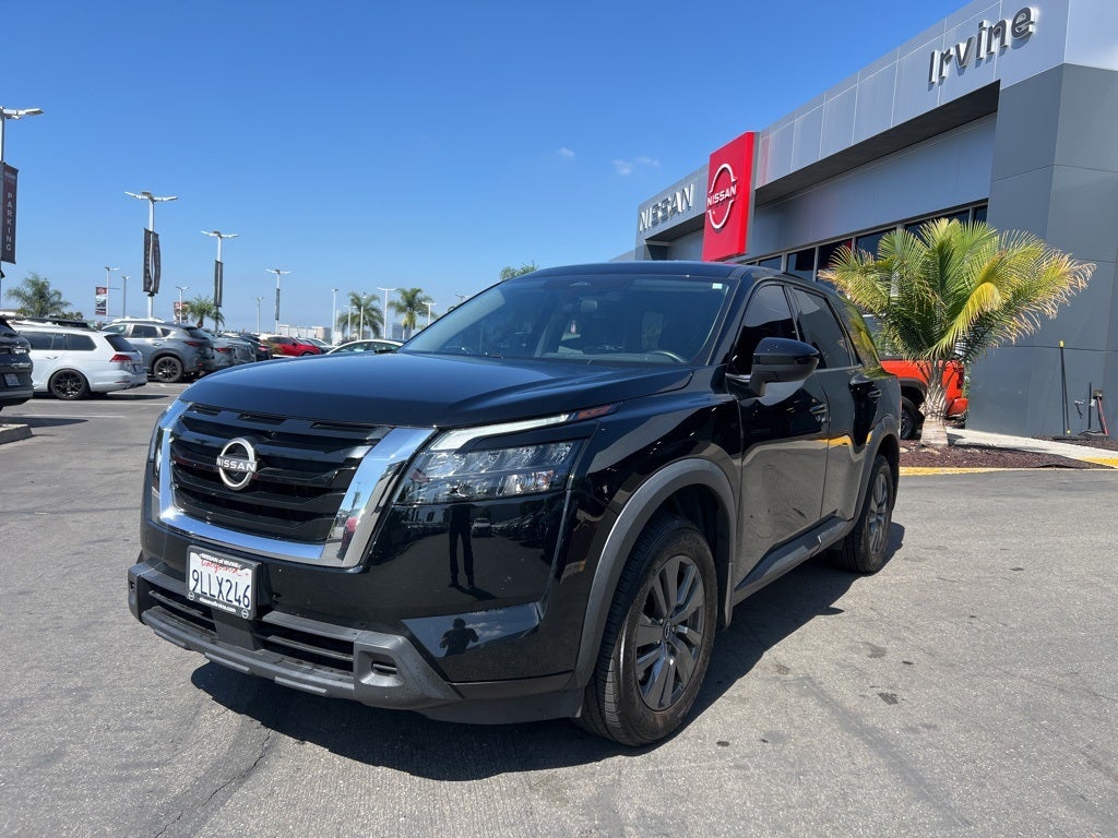 2024 Nissan Pathfinder S