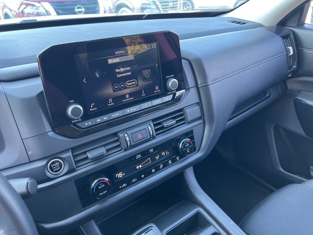 2024 Nissan Pathfinder S