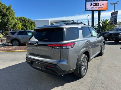 2026 Nissan Pathfinder SV