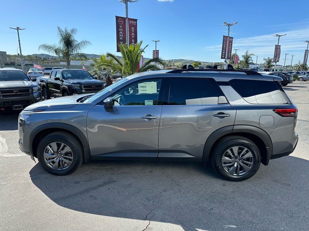 2026 Nissan Pathfinder SV