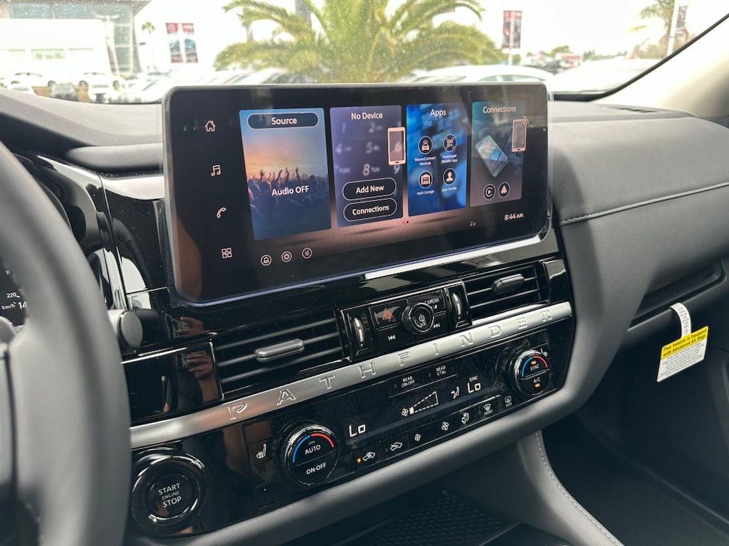 2026 Nissan Pathfinder SV