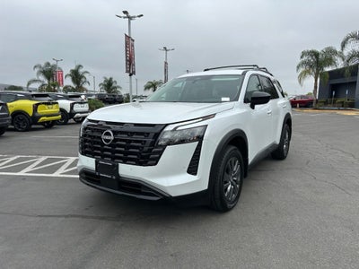 2026 Nissan Pathfinder SV