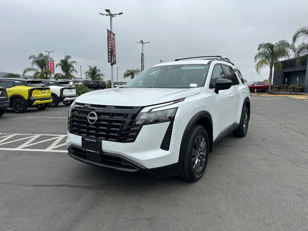 2026 Nissan Pathfinder SV