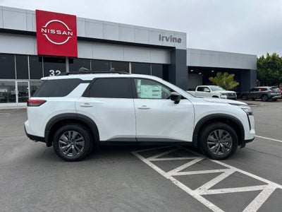 2026 Nissan Pathfinder SV