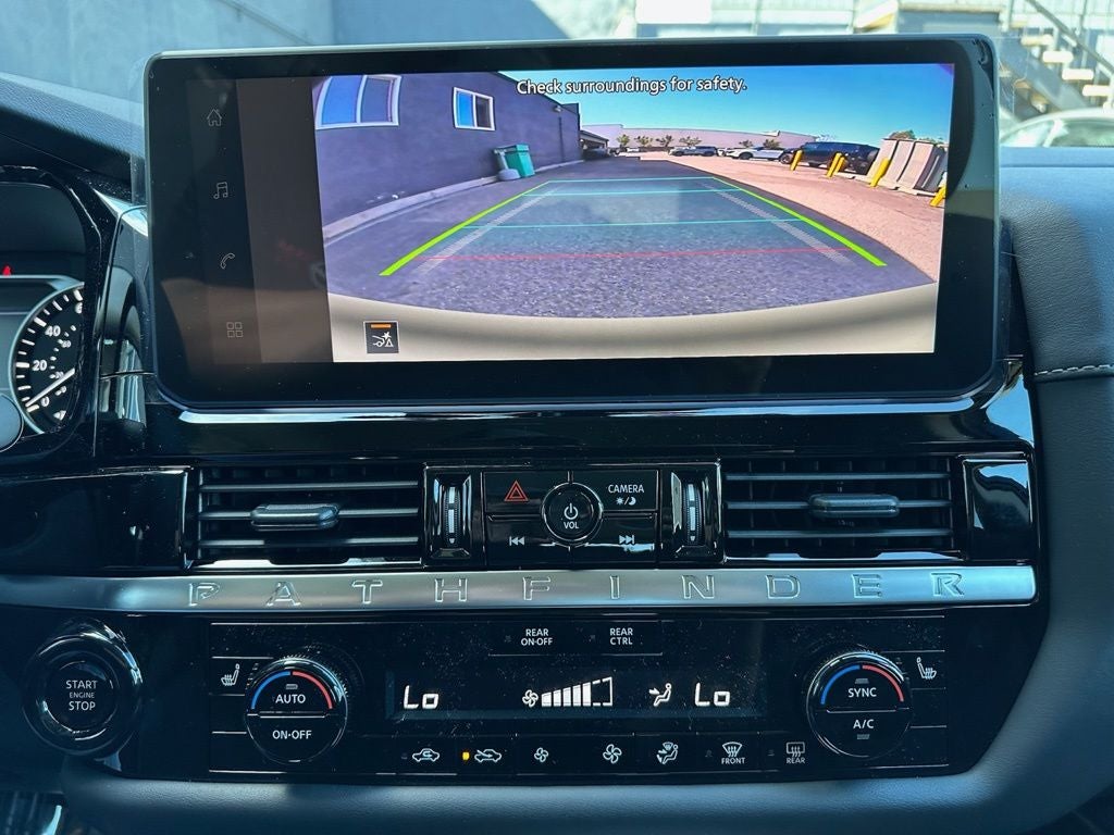 2026 Nissan Pathfinder SV