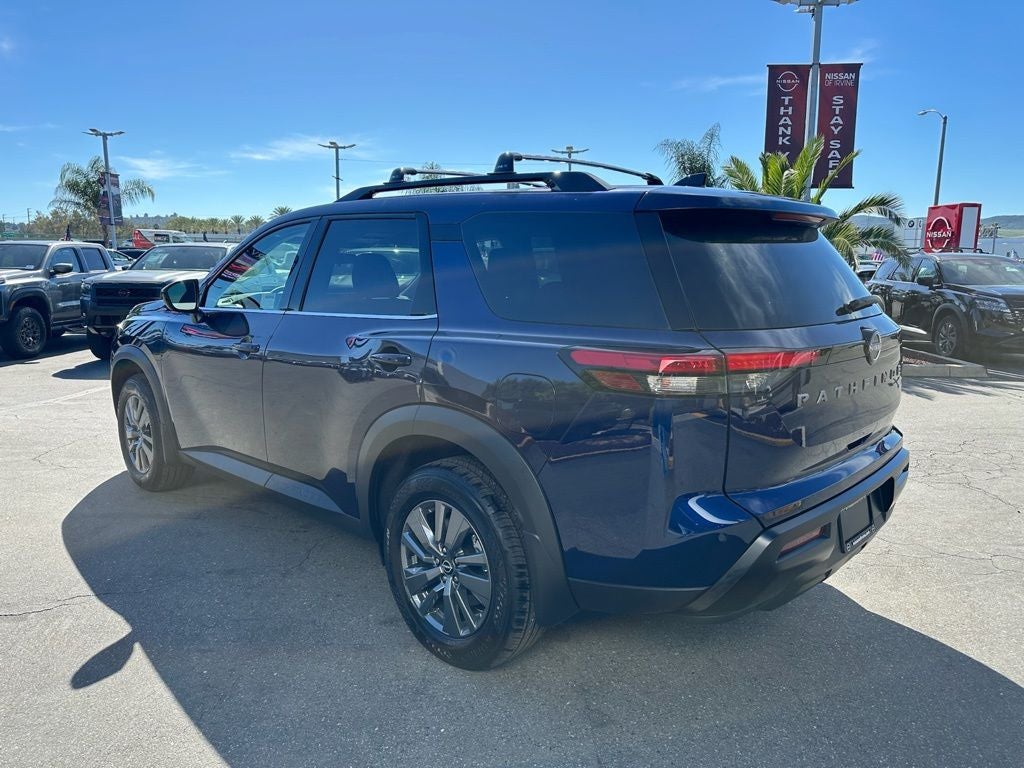 2026 Nissan Pathfinder SV