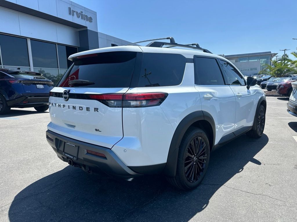 2026 Nissan Pathfinder SL