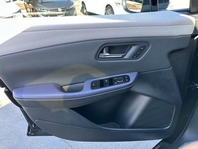 2026 Nissan Leaf PLATINUM+