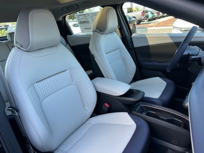 2026 Nissan Leaf PLATINUM+