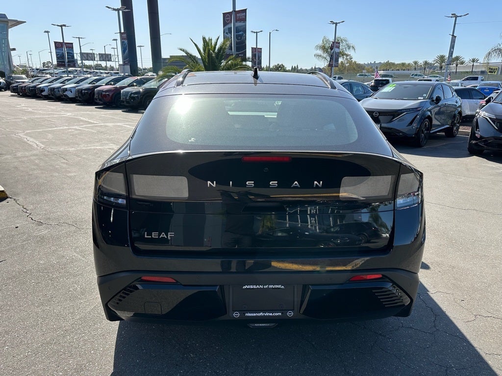 2026 Nissan Leaf PLATINUM+