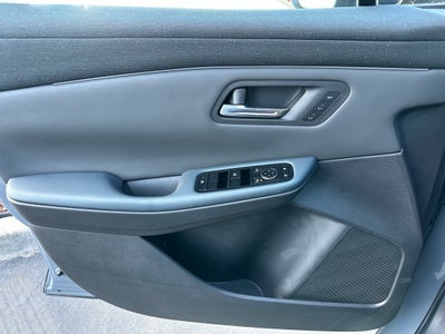 2026 Nissan Leaf PLATINUM+