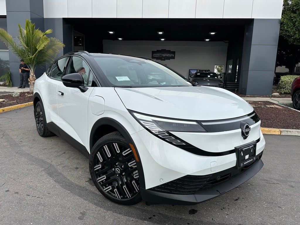 2026 Nissan Leaf PLATINUM+