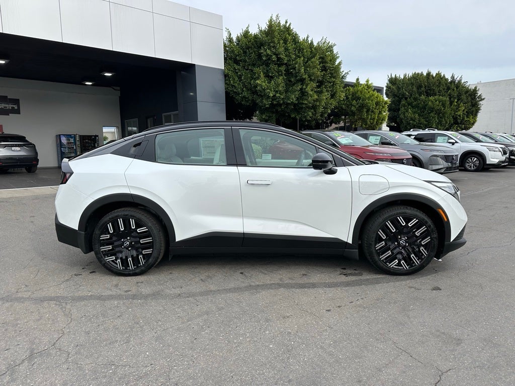 2026 Nissan Leaf PLATINUM+