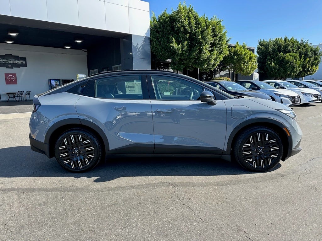 2026 Nissan Leaf PLATINUM+