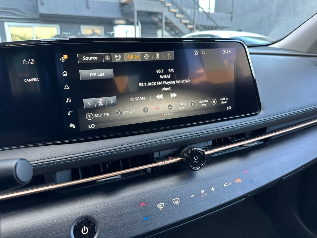 2024 Nissan Ariya VENTURE+