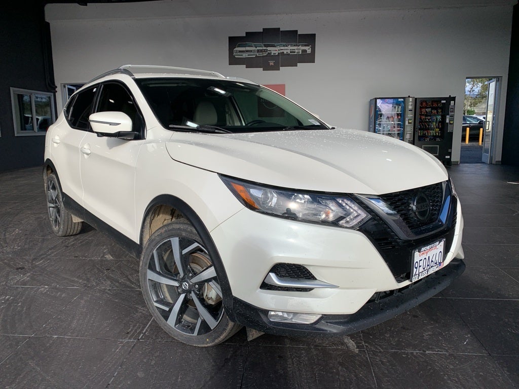 2022 Nissan Rogue Sport SL