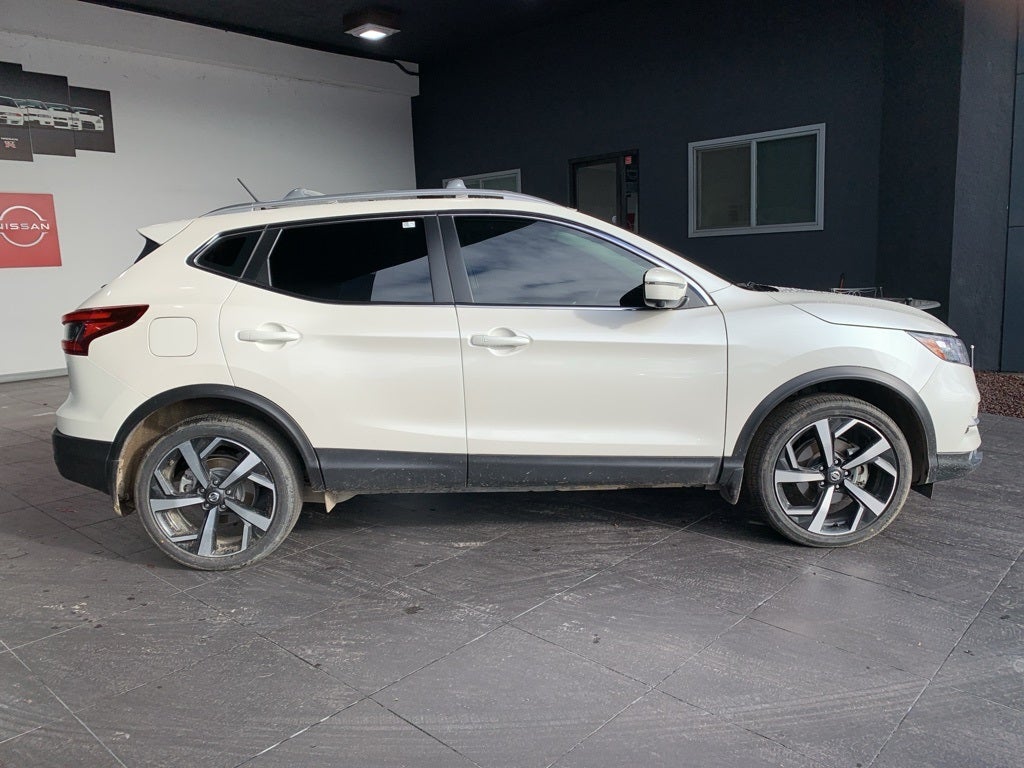 2022 Nissan Rogue Sport SL