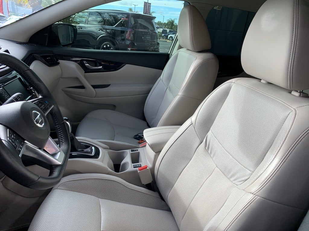 2022 Nissan Rogue Sport SL