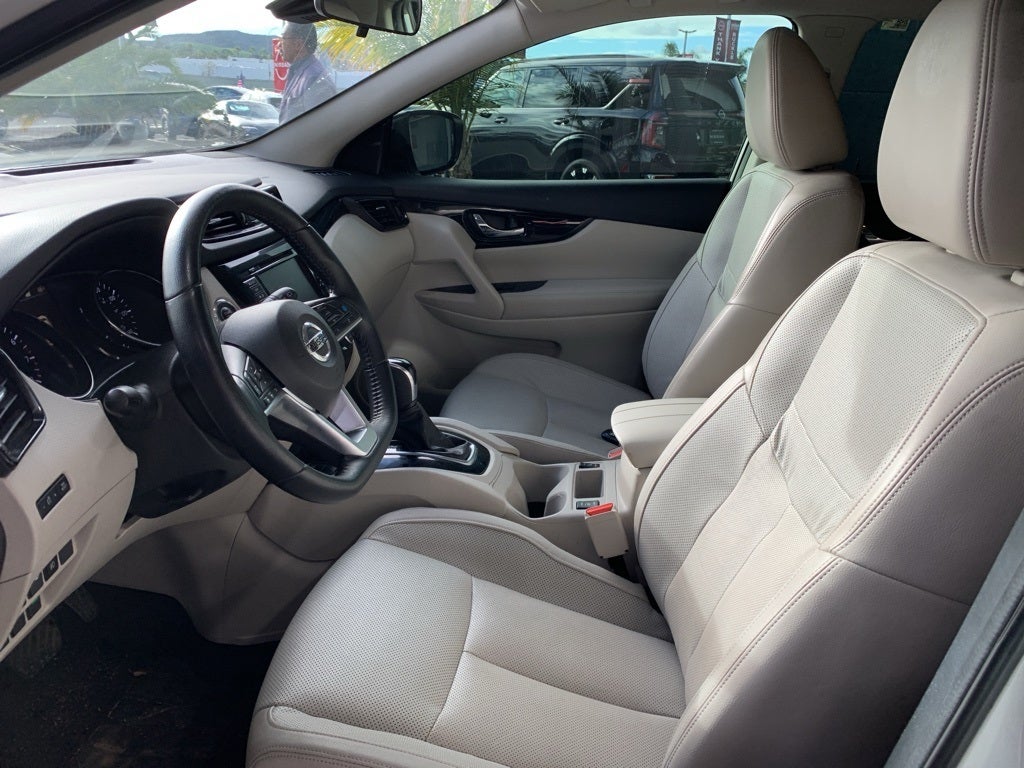 2022 Nissan Rogue Sport SL