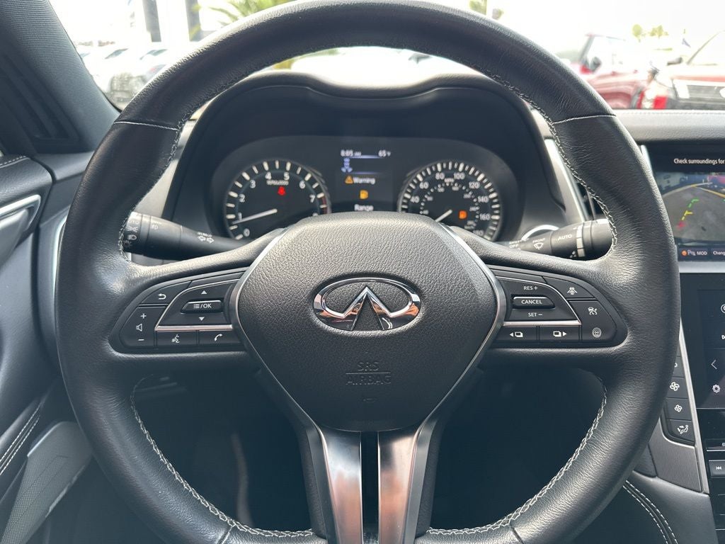 2022 INFINITI Q60 LUXE