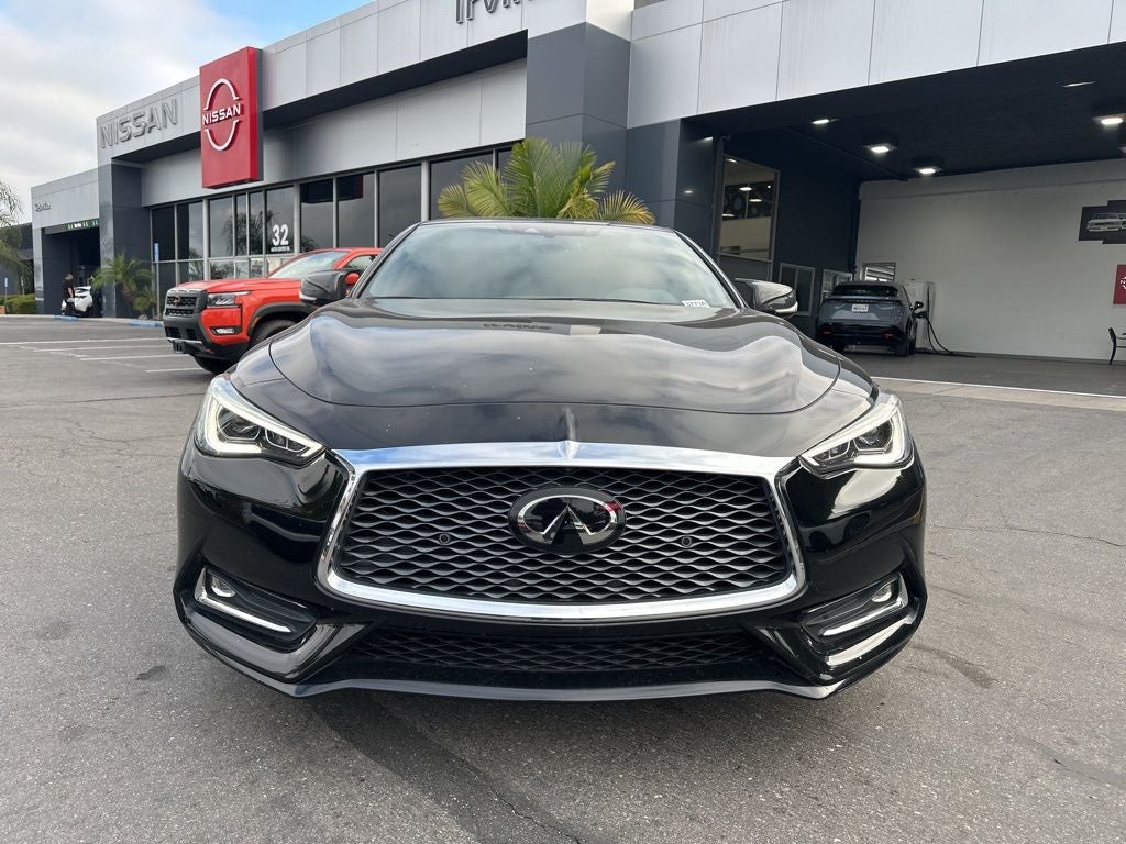 2022 INFINITI Q60 LUXE
