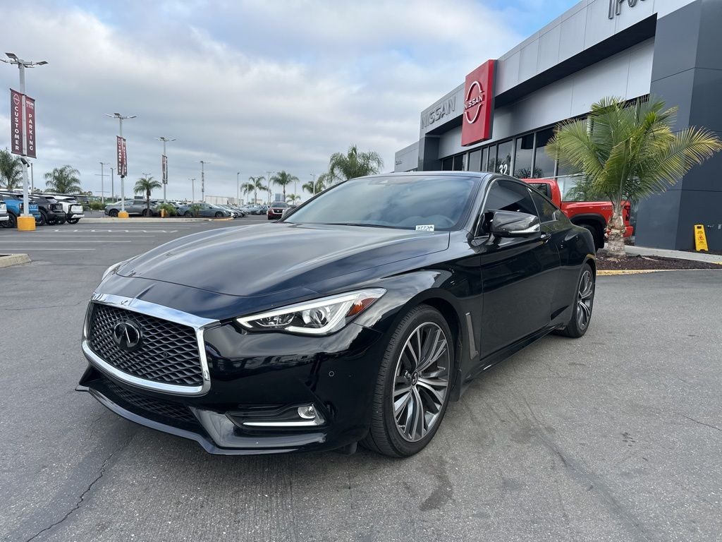 2022 INFINITI Q60 LUXE
