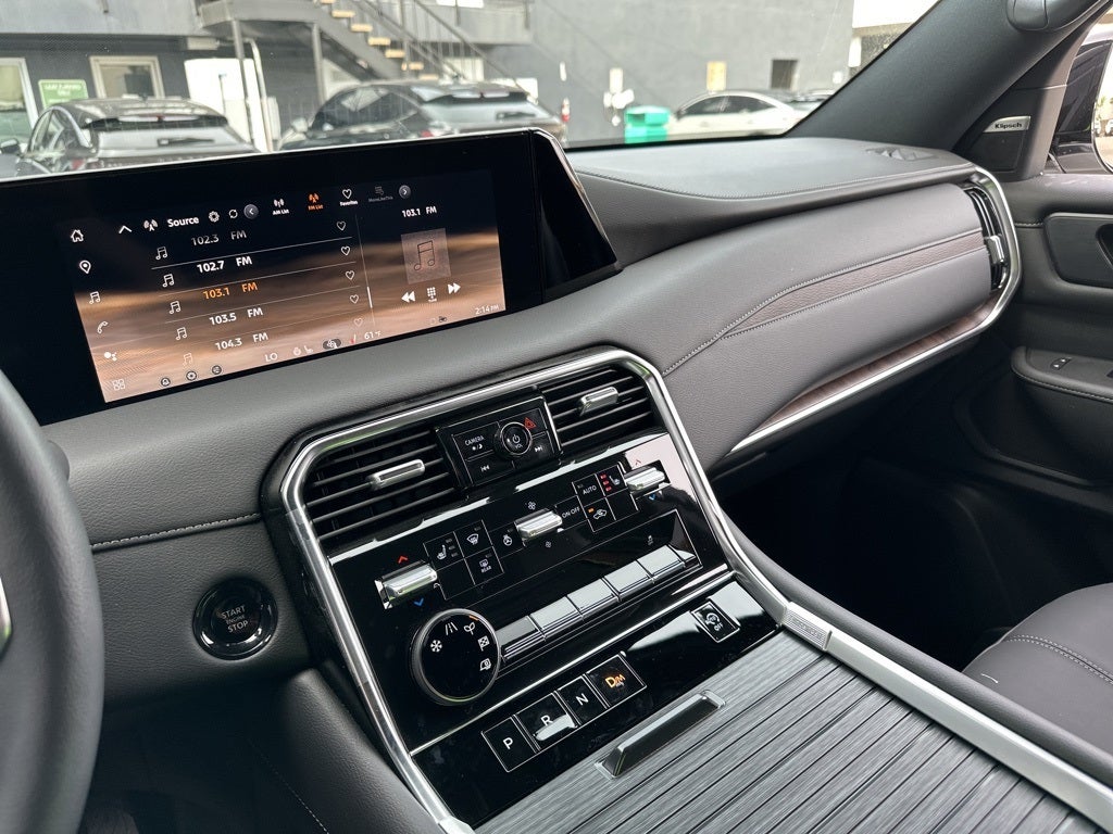 2025 Nissan Armada SL