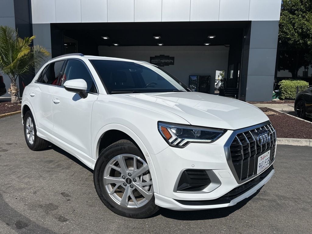2023 Audi Q3 Premium