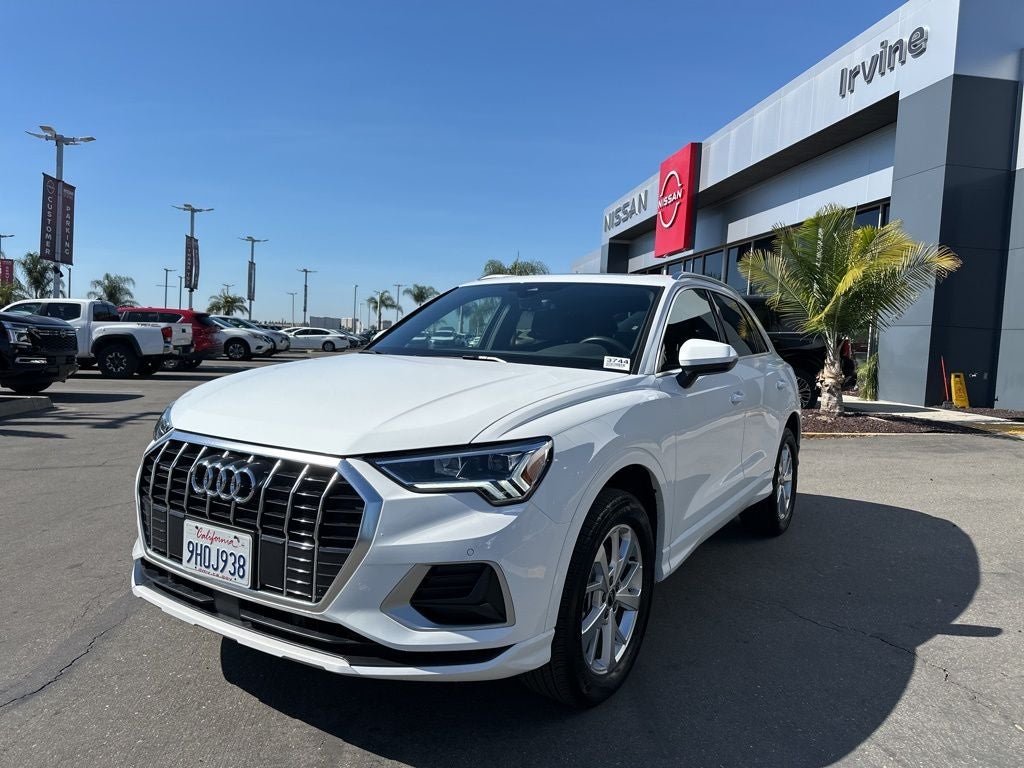 2023 Audi Q3 Premium