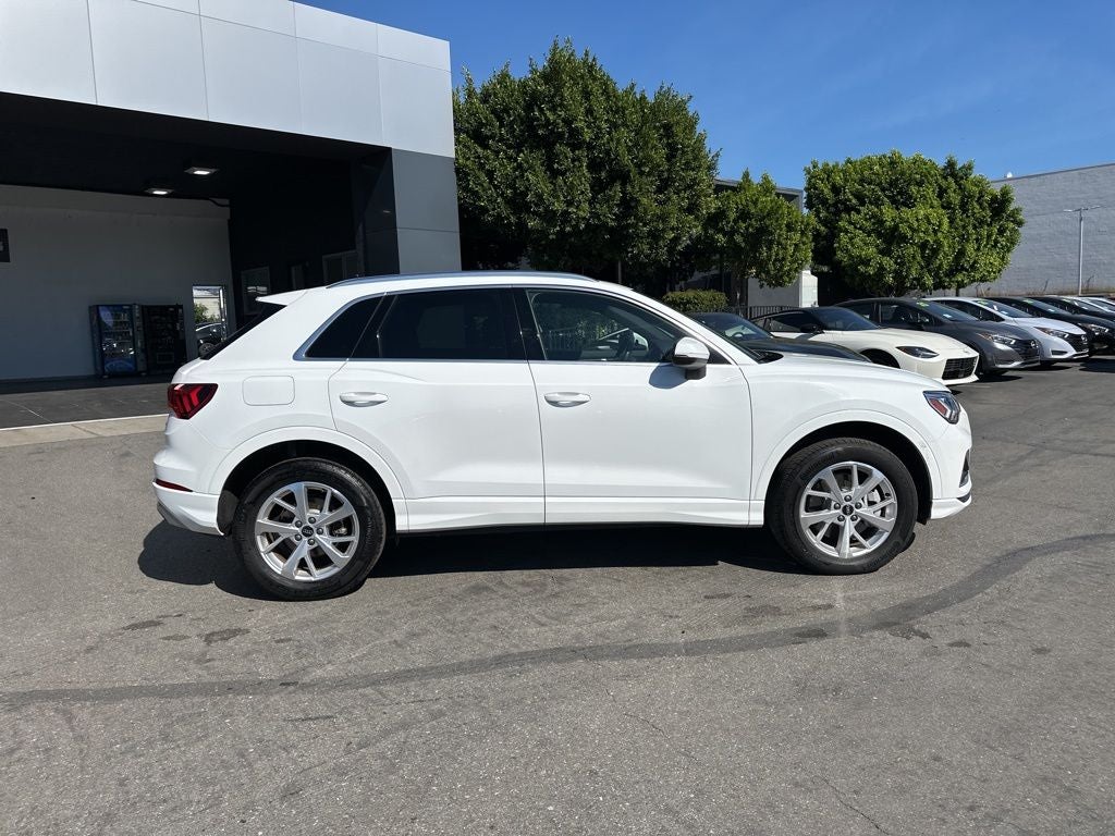 2023 Audi Q3 Premium