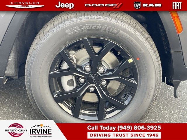 2026 Jeep Grand Cherokee Laredo