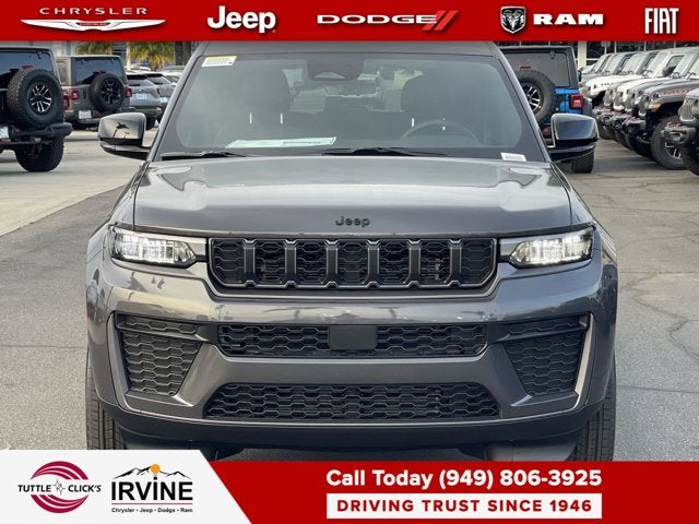 2026 Jeep Grand Cherokee Laredo