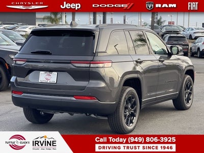2026 Jeep Grand Cherokee Laredo