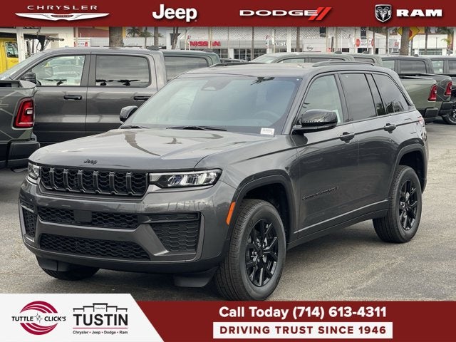2026 Jeep Grand Cherokee Laredo Altitude