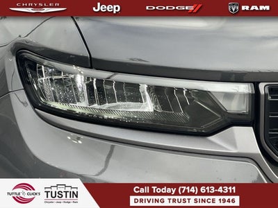 2026 Jeep Grand Cherokee Laredo Altitude