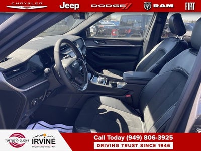 2026 Jeep Grand Cherokee Laredo