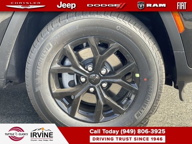 2026 Jeep Grand Cherokee Laredo