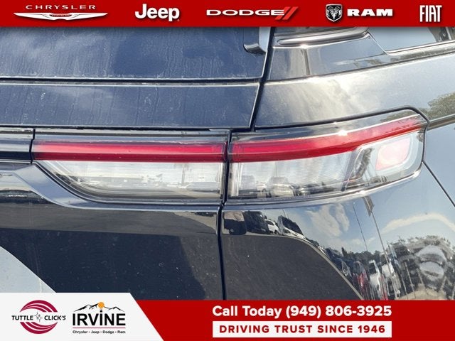 2026 Jeep Grand Cherokee Laredo