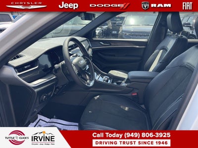 2026 Jeep Grand Cherokee Laredo Altitude