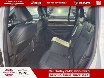 2026 Jeep Grand Cherokee Laredo Altitude