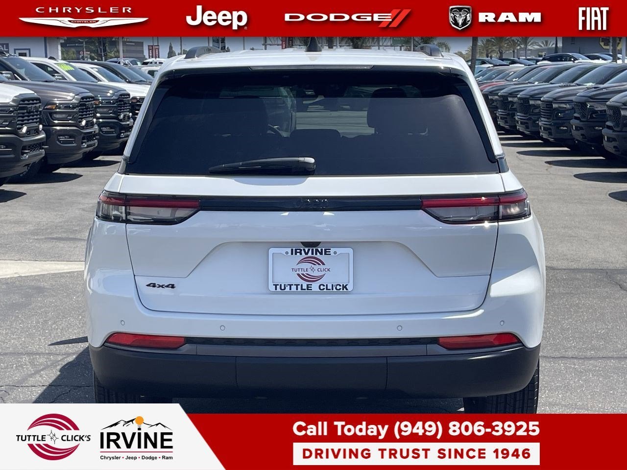 2026 Jeep Grand Cherokee Laredo Altitude