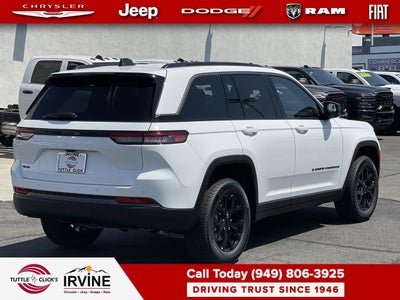 2026 Jeep Grand Cherokee Laredo Altitude