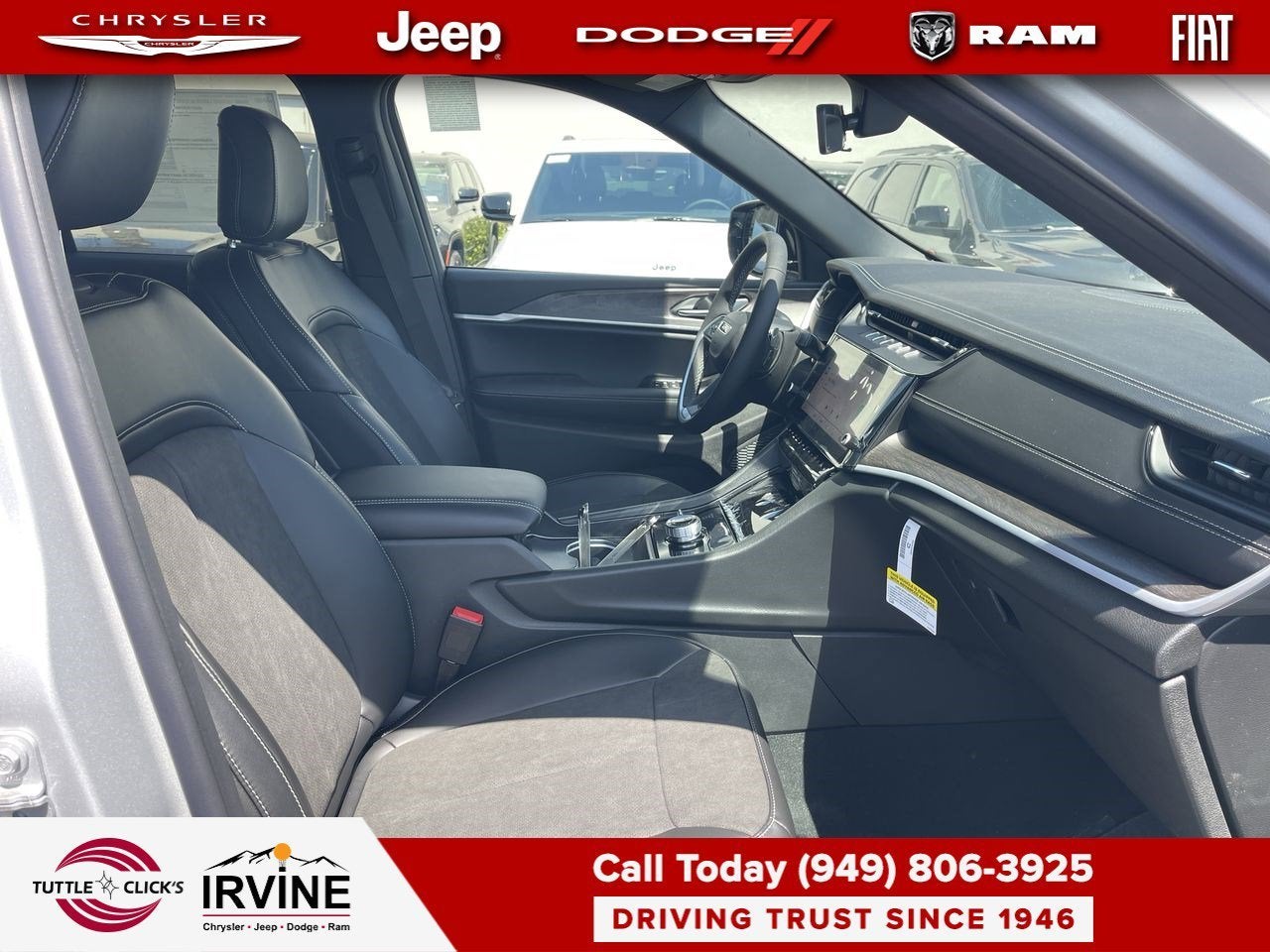 2026 Jeep Grand Cherokee Laredo Altitude